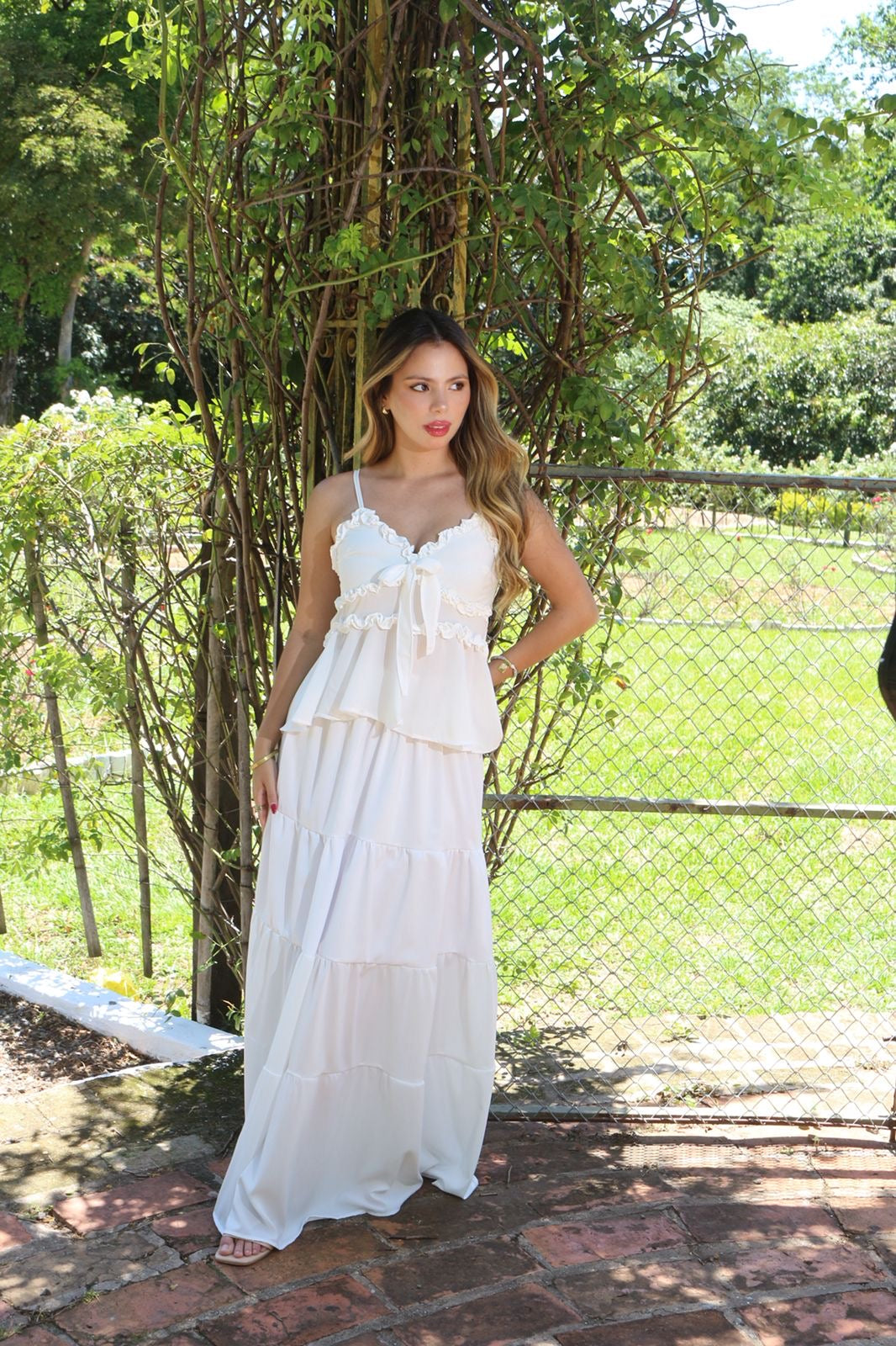 LAILA WHITE MAXI