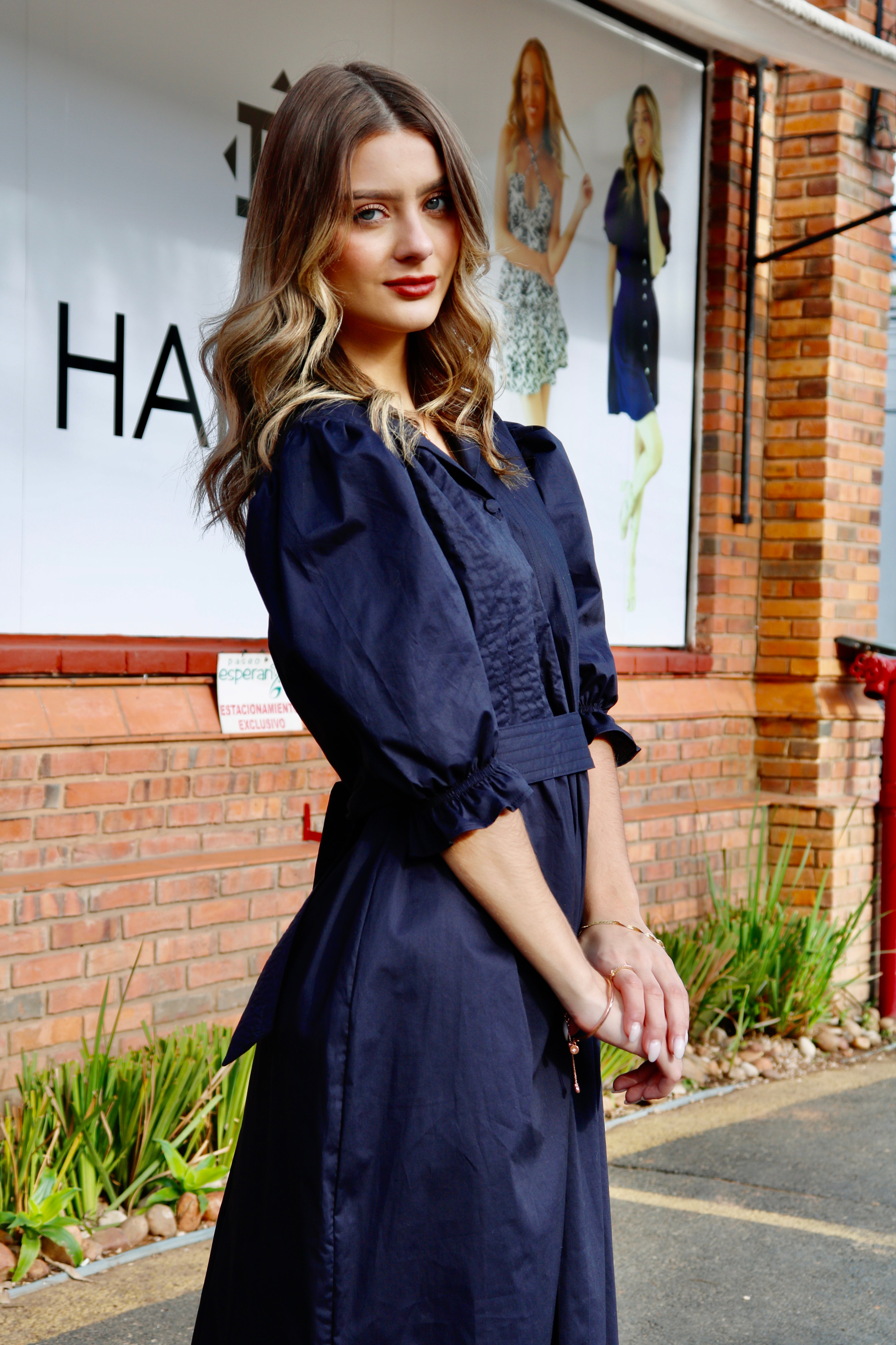VICTORIA BLUE NAVY