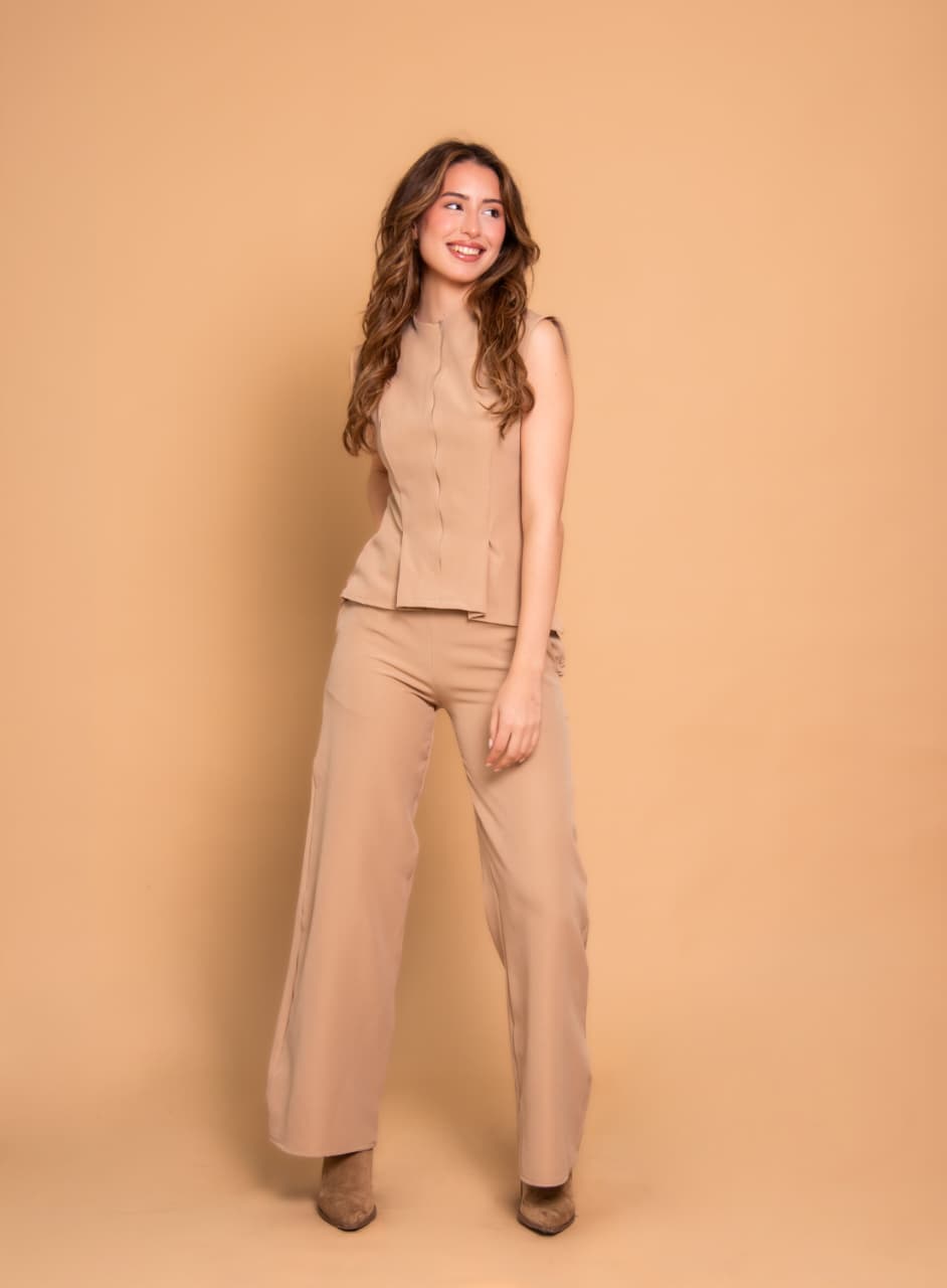 CONJUNTO CHALECO PANTALON ELIANA NUDE